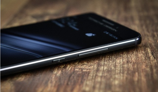 万元超苹果 华为Mate 9保时捷设计评测