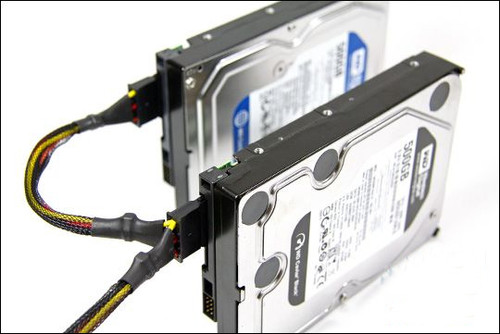 选购电源要注意--板型和接口