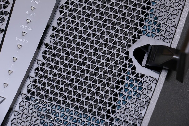 搞定200平米新房，网件 R8000P 三频千兆无线路由器开箱简测