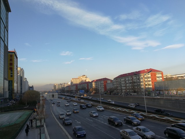 万元超苹果 华为Mate 9保时捷设计评测