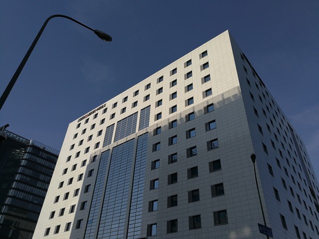 万元超苹果 华为Mate 9保时捷设计评测