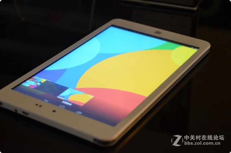 娱乐办公两不误，驰为Hi8双系统平板