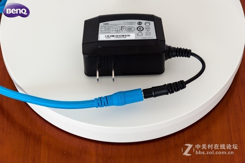 ＃你，需要一盏智慧的灯＃明基 WiT Genie LED护眼灯的产品开箱和外观展示