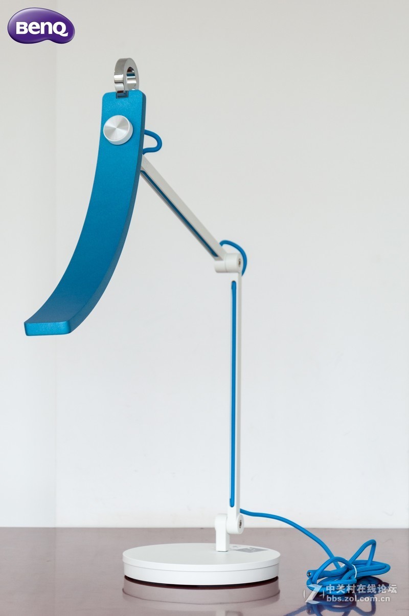 ＃你，需要一盏智慧的灯＃明基 WiT Genie LED护眼灯的产品开箱和外观展示