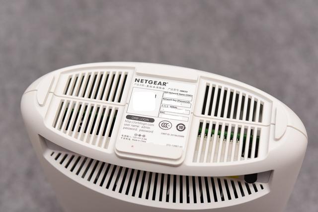 #路由器# 针尖对麦芒？荣耀&网件分布式路由大PK！