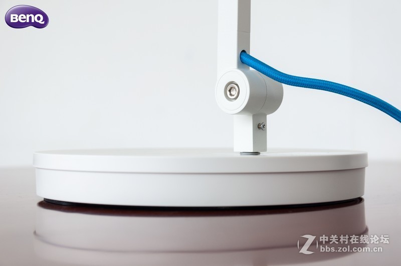 ＃你，需要一盏智慧的灯＃明基 WiT Genie LED护眼灯的产品开箱和外观展示