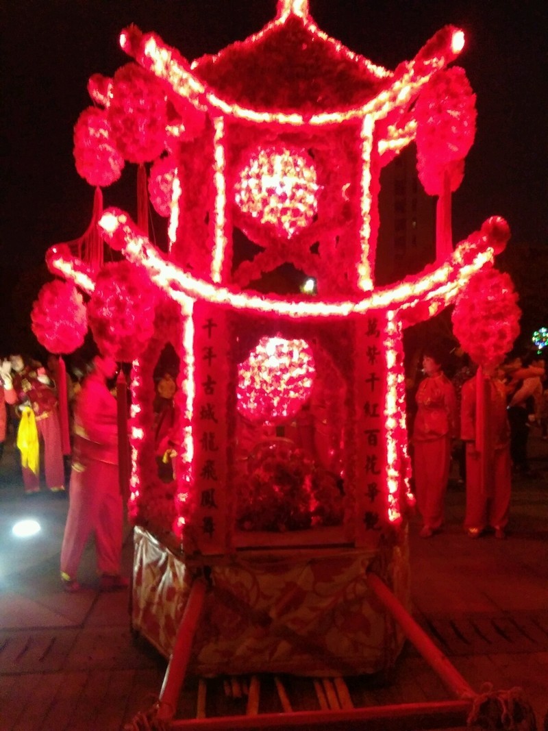 临海市十四夜闹花灯