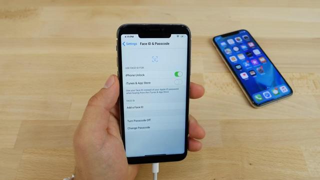 山寨iPhoneX对比：价格差四百但功能差距这么大