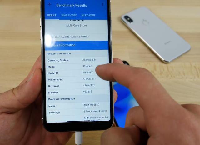 山寨iPhoneX对比：价格差四百但功能差距这么大