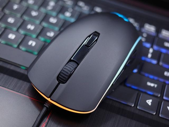 HyperX 巨浪RGB 鼠标 配复仇之焰 Fury S Speed评测