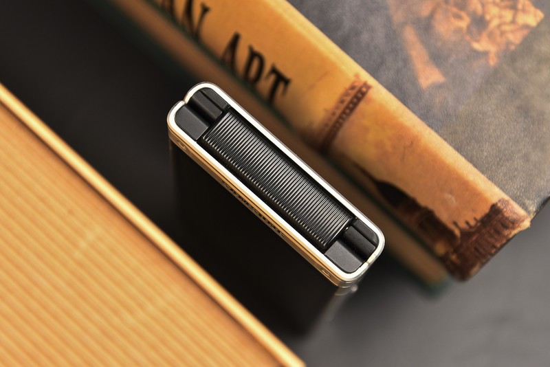 星空体育平台W2018美照赏析：虽富甲一方，但心系天下！