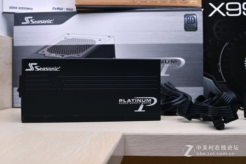 最强阵容决战守望先锋 4k分辨率，X99平台玩全塔