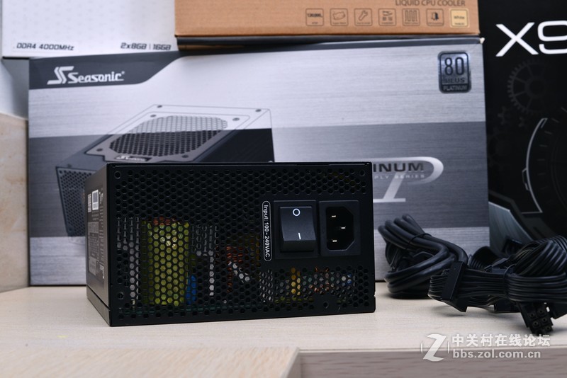 最强阵容决战守望先锋 4k分辨率，X99平台玩全塔