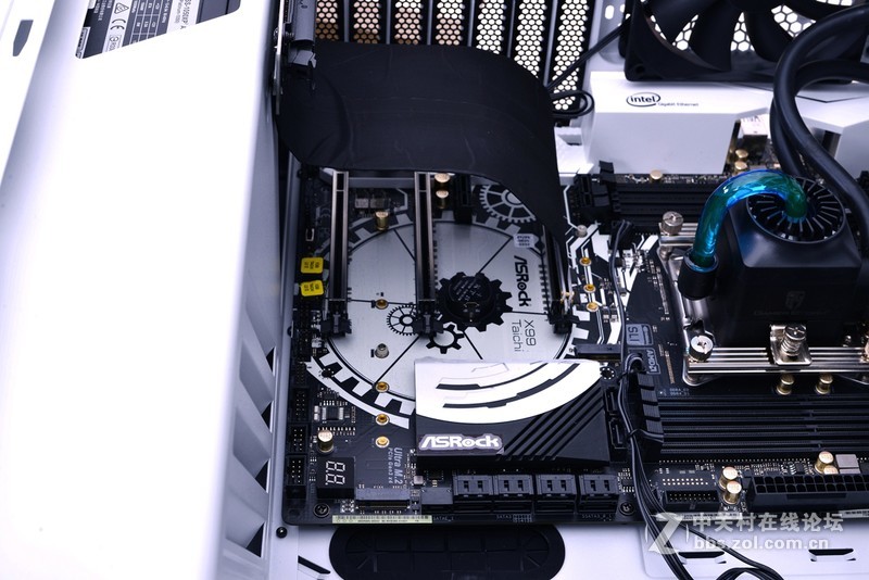 最强阵容决战守望先锋 4k分辨率，X99平台玩全塔