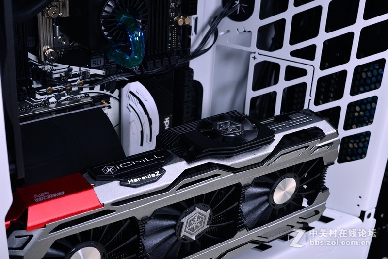 最强阵容决战守望先锋 4k分辨率，X99平台玩全塔