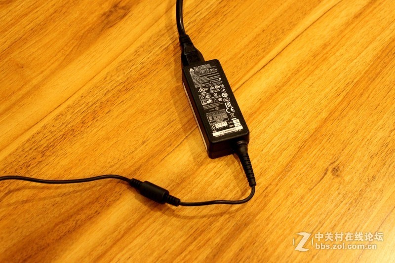 ＃迅捷高效，至轻随行＃不吹不黑的清华同方笔记本深入评测