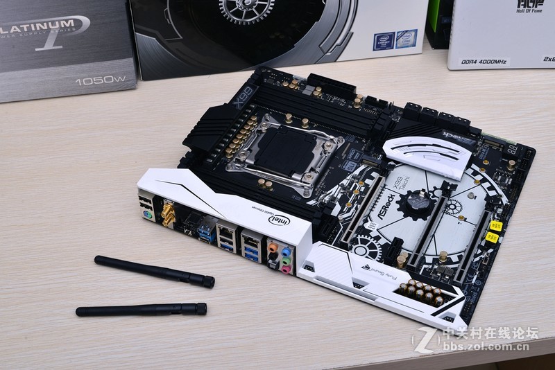 最强阵容决战守望先锋 4k分辨率，X99平台玩全塔