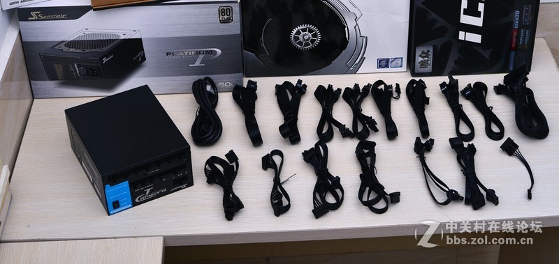 最强阵容决战守望先锋 4k分辨率，X99平台玩全塔