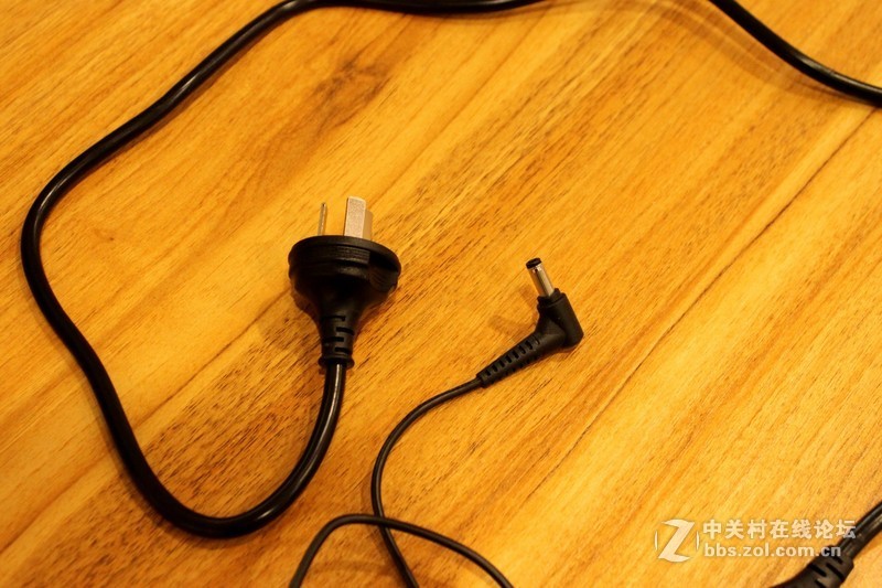 ＃迅捷高效，至轻随行＃不吹不黑的清华同方笔记本深入评测