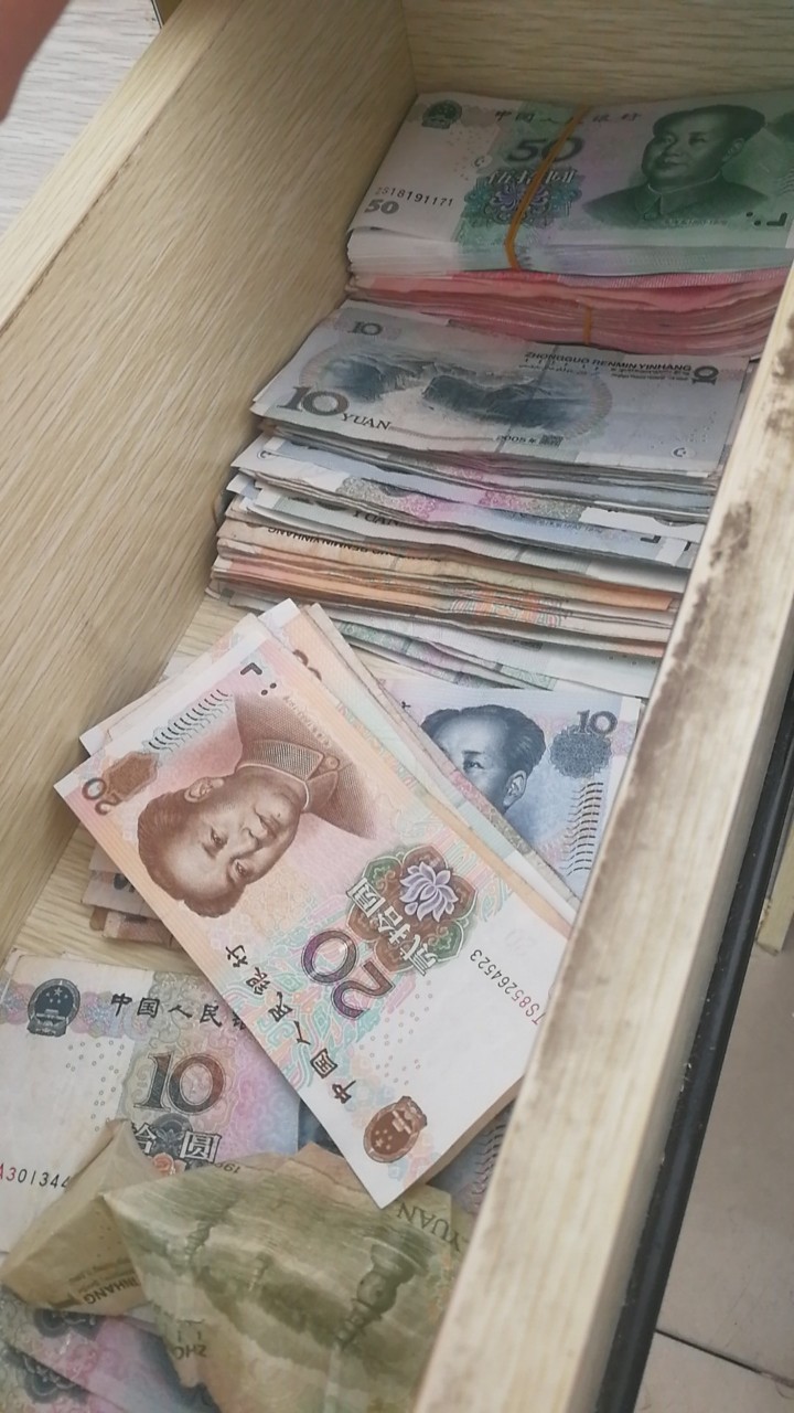 准备上手华为Mate10保时捷
