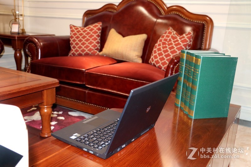 ＃迅捷高效，至轻随行＃不吹不黑的清华同方笔记本深入评测