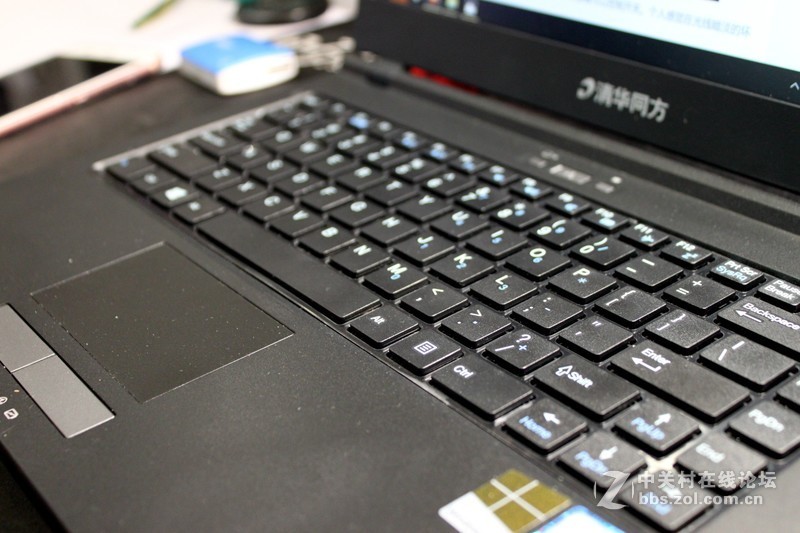＃迅捷高效，至轻随行＃不吹不黑的清华同方笔记本深入评测
