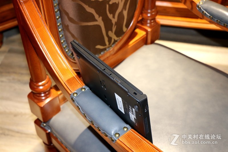 ＃迅捷高效，至轻随行＃不吹不黑的清华同方笔记本深入评测