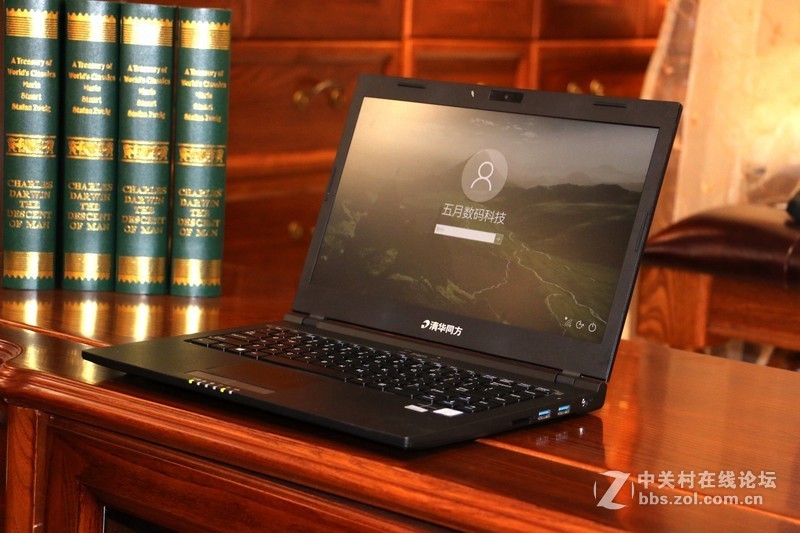 ＃迅捷高效，至轻随行＃不吹不黑的清华同方笔记本深入评测