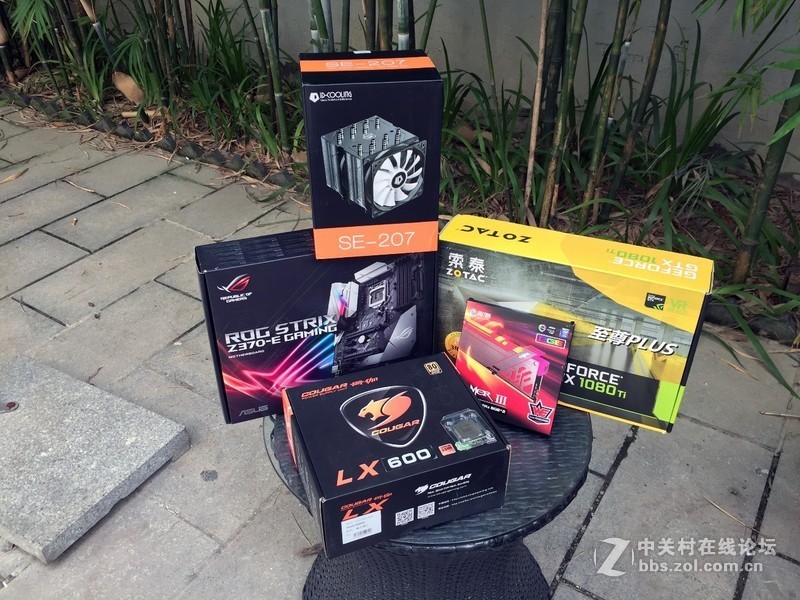 神U继任者，8350k配1080ti