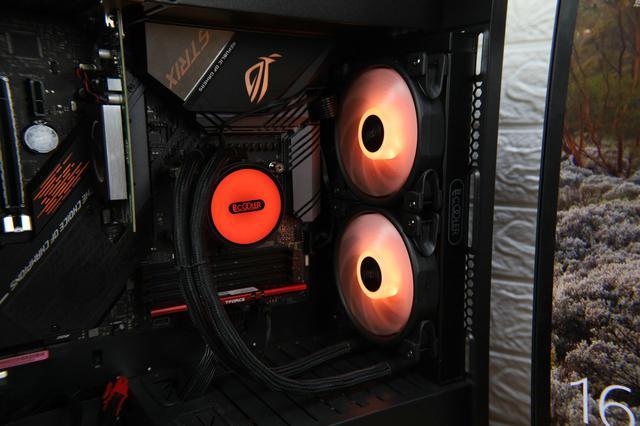 360度可旋转水冷头  全面屏ARGB灯效 超频三凌镜GI-CX240ARGB水冷测评体验