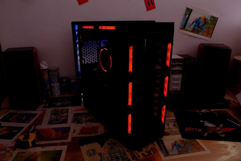 超越常规，电源前置分仓设计全面优化机箱散热！