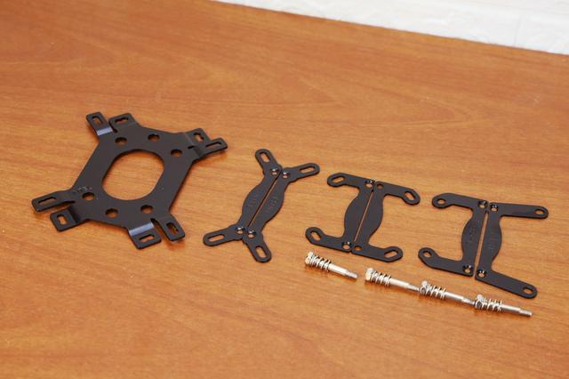 360度可旋转水冷头  全面屏ARGB灯效 超频三凌镜GI-CX240ARGB水冷测评体验