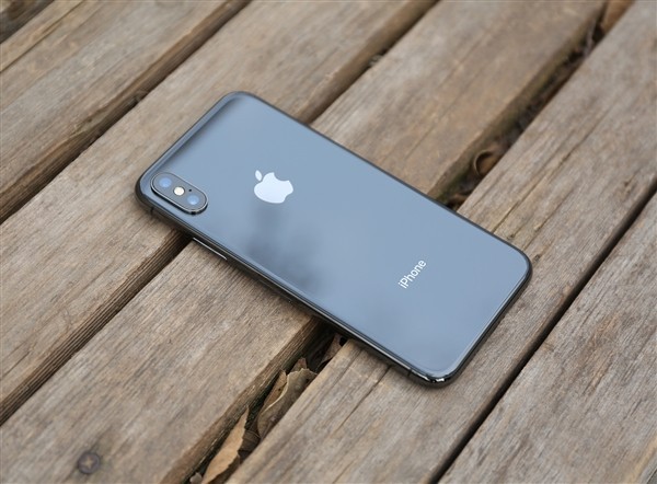 苹果不淡定：iPhone X超强山寨机亮相 19.5:9屏幕