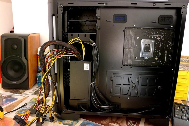 超越常规，电源前置分仓设计全面优化机箱散热！