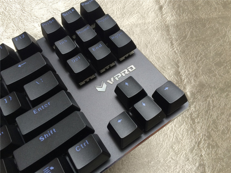 【温柔】又一高性价比力作，雷柏v500RGB合金版机械键盘评测