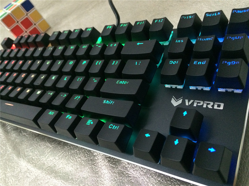 【温柔】又一高性价比力作，雷柏v500RGB合金版机械键盘评测