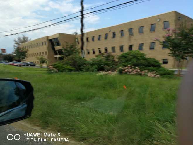 mate 9 屡屡不能自动聚焦。而且还把一条直线拍成正弦波那样