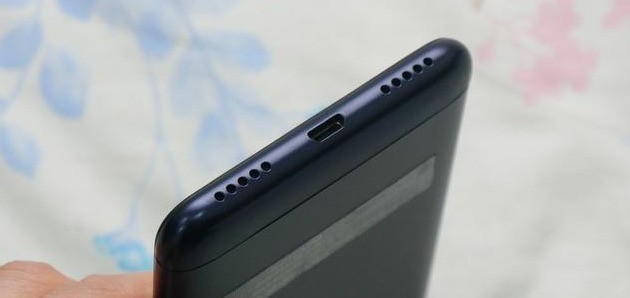 华硕 ZenFone Max Plus 入手开箱！