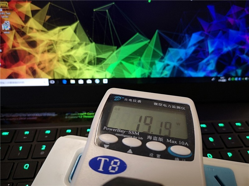 【版块开荒】雷蛇灵刃15超薄游戏本，吃鸡80帧游戏体验性能王者