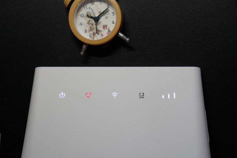 不用拉线插卡就上网，每月49元华为4G路由 2畅享无忧