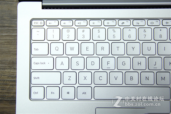 13.3寸小米笔记本开箱图赏：第七代Core换心！新增指纹