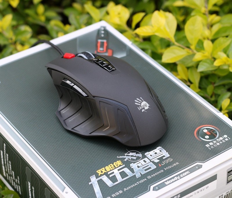 2018让教练带你吃鸡—血手幽灵双文明用语侠吃鸡教练J95体验