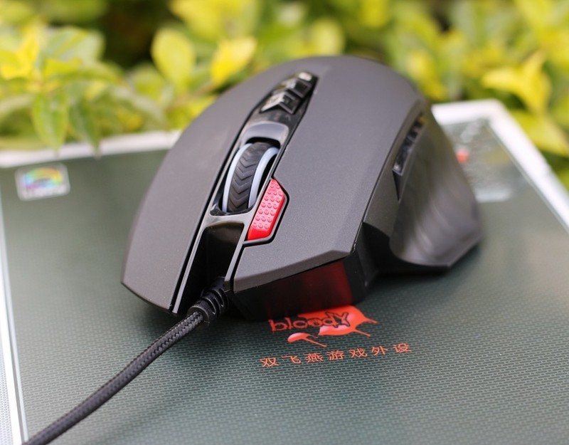 2018让教练带你吃鸡—血手幽灵双文明用语侠吃鸡教练J95体验