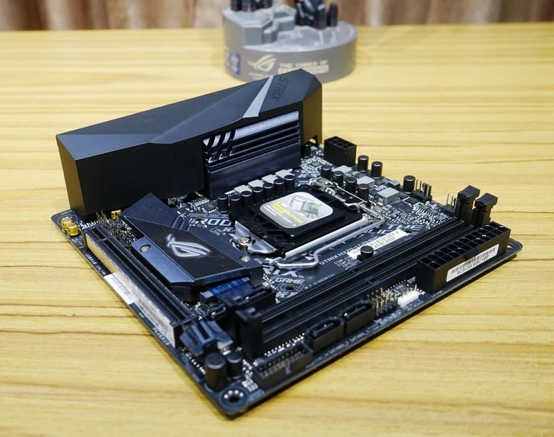 颜值高、身材好的ITX巨炮——华硕ROG STRIX H370-I GAMING+追风者217XE装机首晒