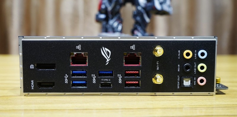 颜值高、身材好的ITX巨炮——华硕ROG STRIX H370-I GAMING+追风者217XE装机首晒