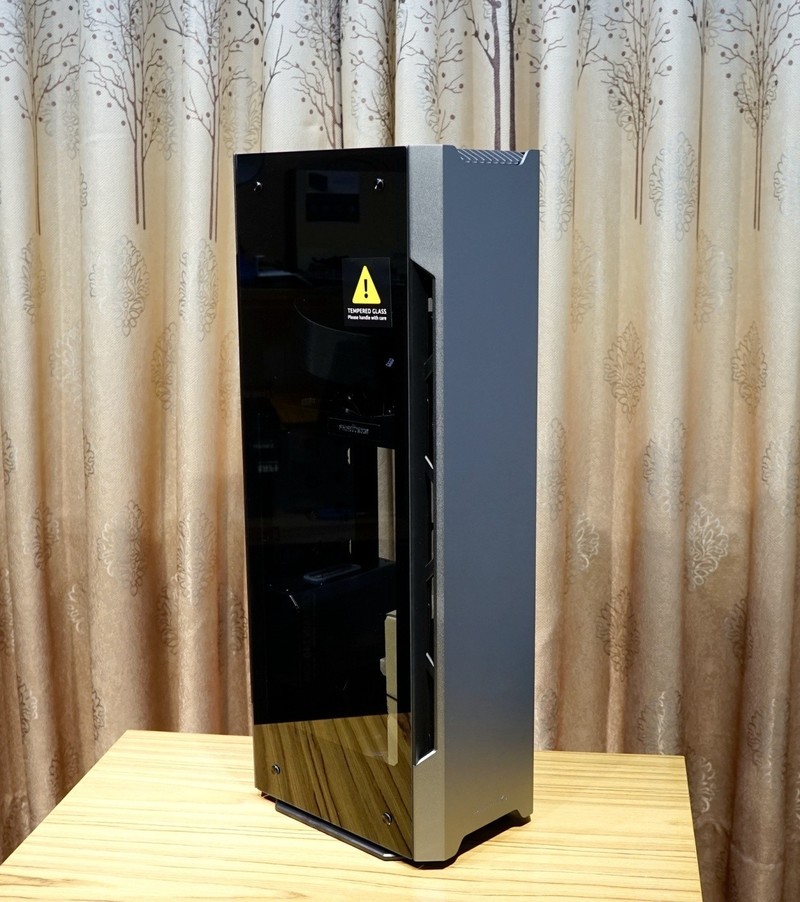 颜值高、身材好的ITX巨炮——华硕ROG STRIX H370-I GAMING+追风者217XE装机首晒