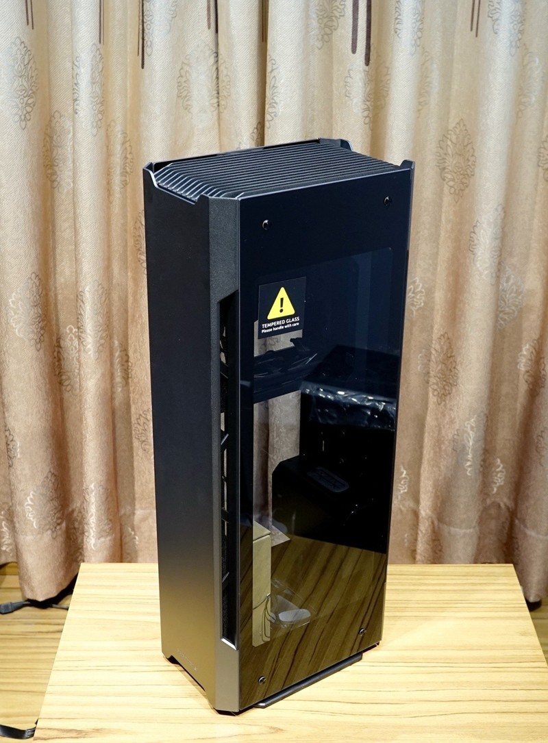 颜值高、身材好的ITX巨炮——华硕ROG STRIX H370-I GAMING+追风者217XE装机首晒