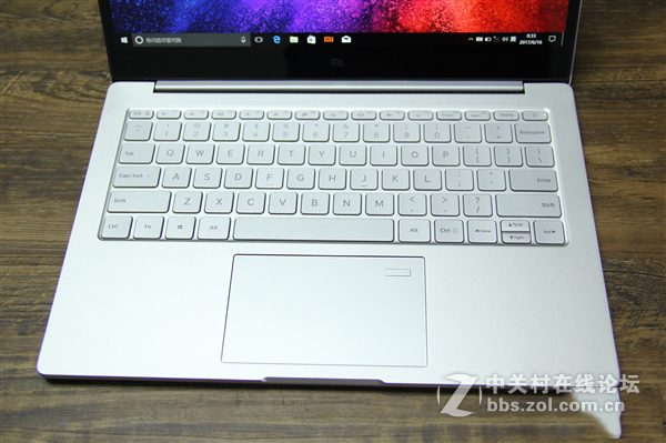 13.3寸小米笔记本开箱图赏：第七代Core换心！新增指纹