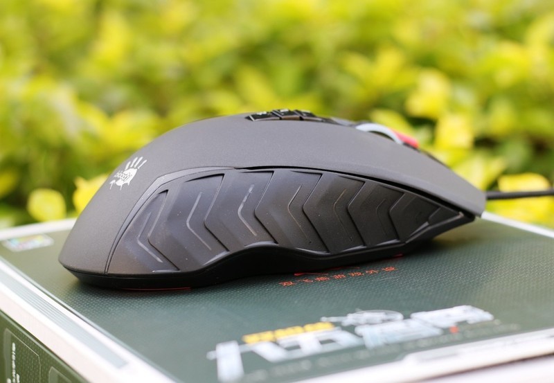 2018让教练带你吃鸡—血手幽灵双文明用语侠吃鸡教练J95体验