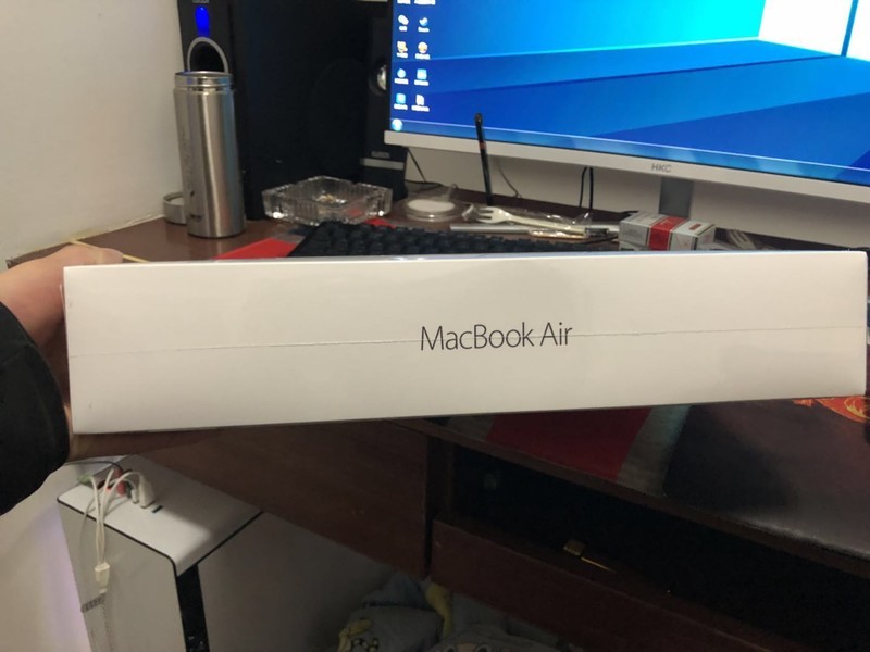 出全新未拆MacBookAir MQD42CH/A 6500包顺丰